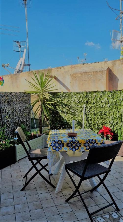 Terrazza Del Santo 2,0 - La Terrazza Nel Cuore Di Napoli Exterior photo